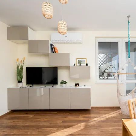Osiedle Avia Charming Apartment Krakow